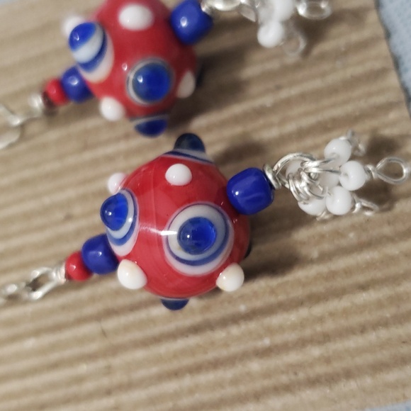 New Beautiful Handmade Bumpy Round Lampwork Glass Earrings NE Patriots NY Giants - Picture 2 of 5